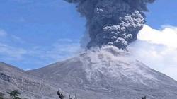 Gunung Lewotobi Laki-Laki Meletus, Kolom Abu 7 Km! Status Jadi Awas