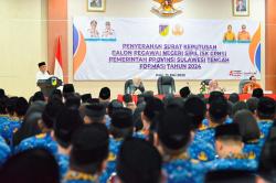 Serahkan SK CPNS, Gubernur Sulteng Tegaskan Disiplin dan Kerapihan