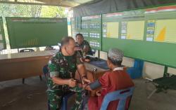 Satgas TMMD ke-124 Kodim 0107/Aceh Selatan Layani Pengobatan Warga di Pos Komando Taktis