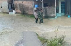 Update Banjir! BPBD Jateng Fokus Evakuasi Warga Rentan dan Penyaluran Bantuan