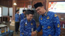 Suhari Tak Menyangka Bakal Dilantik Jadi Kepsek oleh Anak Didiknya yang Kini Jadi Bupati Jepara