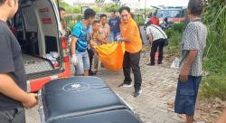 Gempar! Mayat Pria Misterius Tergeletak di Jalan Jombang, Korban Sempat Beli Air Mineral