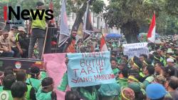 Ratusan Ojol Kepung Kantor Gubernur Sumut, Tuntut Keadilan atas Kebijakan Aplikator