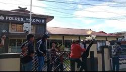 Tensi Memanas Jelang PSU Palopo, Aksi Mahasiswa Diwarnai Kekerasan Aparat