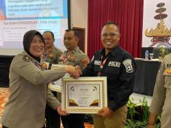 Polres Pesawaran Raih Penghargaan Amplifikasi Berita Terbanyak di Rakernis Bidhumas Polda Lampung