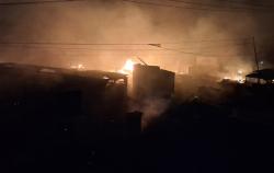 Pasar Bojong Kedungwaringin Bekasi Terbakar, Puluhan Kios Ludes Dilalap Api