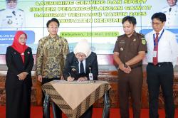Pemkab Kebumen Launching Gerakan Orang Tua Asuh Anak Stunting
