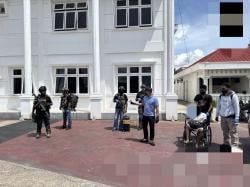 Aske Mabel dan Barang Bukti Diserahkan Kejari Wamena Oleh Satgas Gakkum Ops Damai Cartenz 2025