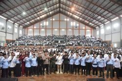 Dukung Program MBG, Ribuan Relawan BRNR Kuningan Resmi Dilantik