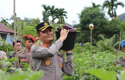 Kapolres Aceh Selatan Cek Langsung Lahan Ketahanan Pangan P2B di Ladang Teungoh