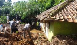 Relokasi Korban Longsor di Desa Wangunsari, BPBD KBB Tunggh Kajian Teknis