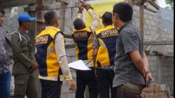 Ratusan Bangunan di Kota Lasusua Kolaka Utara Langgar Perda, 1 Diantaranya Disegel Satgas