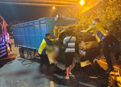 Truk Tabrak Kendaraan Parkir di Gayam Bojonegoro, Warga Tuban Meninggal di Tempat