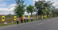 Cegah kecelakaan, Polres dan Dishub Banjarnegara Pasang Himbauan di Jalur Rawan Kecelakaan