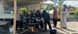 Mahasiswi Unirazak Malaysia 