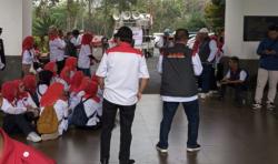 Ratusan Massa Beratribut Merah Putih Demo di Pemda KBB, Ini Tuntutan yang Disampaikan