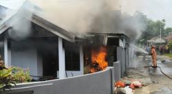 Rumah Baru Ditempati Pemilik Hangus Terbakar Secara Tiba-tiba, Kerugian Capai Rp300 Juta