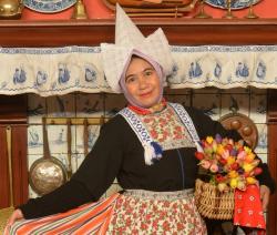 Juara Inobelnas, Hj. Emi Sudarwati, M.Pd DiKirim Ke Belanda