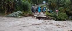 Jembatan Putus! Warga Terisolasi, Pemprov Sulbar Lakukan Aksi Cepat Hadapi Bencana Banjir di Polman