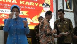 Sekda Pensiun, Bupati Sukoharjo Melepas Dengan Tetes Air Mata