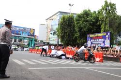 Simulasi Kecelakaan, Satlantas Polres Kudus Ajak Pelajar Sadar Bahaya Lalu Lintas