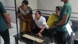 Polisi Tangkap Dua Pria Saat Nongkrong di Warkop di Tuban, 6.000 Pil Terlarang Disita