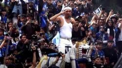 Gedung Sate Jadi Lautan Biru, Suasana Meriah Pawai Persib Juara