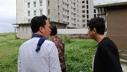 Dapat Aduan Penghuni, Anggota DPRD DKI Ini Sidak Apartemen di Jakarta Utara