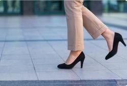 Di Kota Ini Wanita Pakai Sepatu Hak Tinggi Harus Minta Izin Pemerintah Setempat!