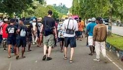 Jadi Perhatian Internasional, Wisatawan Asing Ikut Demo Tolak Tambang Nikel di Raja Ampat