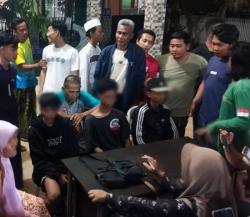 Tiga Remaja Coba Bobol Rumah, Kepergok Warga, Motor Dibakar