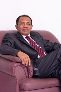 Assoc. Prof. DR H. Iwan Harsono Berharap Putra Daerah Jabat Dirut Bank NTB Syari'ah