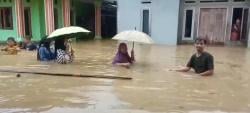 Banjir Terjang Pandeglang! 200 Rumah Terendam, Warga Terpaksa Mengungsi