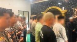 6 Polisi ini Positif Narkoba hanya Dihukum Wajib Salat 5 Waktu sebagai Pembinaan Rohani