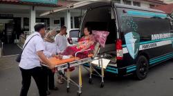 Jemput Bola Warga, Polres Gresik Sediakan Ambulans Gratis untuk Kontrol Kesehatan