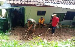 Sejumlah Rumah Terancam hingga Tembok Dapur Ambruk Akibat Longsor di Kuningan