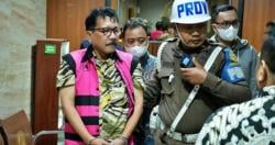 Ibunda Ronald Tannur dan Zarof Ricar Jalani Sidang Tuntutan Hari Ini