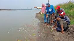 19 Tahun Tragedi Lumpur Lapindo, Warga Tabur Bunga dan Gelar Doa Bersama