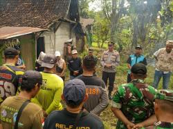 SRPB Tuban Bersama Forkopimca Senori dan Nurul hayat Lakukan Baksos di Rumah Pasien ODGJ