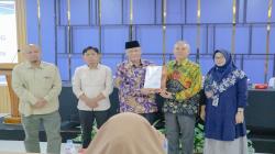 UMS Terima SK Penggabungan Akademi Kebidanan Nusantara dan 2 Prodi Baru