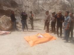Kapolres : 8 Tewas! 12 Korban Longsor Luka Dirawat di Sumber Urip, Puskesmas dan Arjawinangun