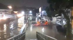 1.600 Kepala Keluarga Terdampak Banjir di Tangerang Selatan Akibat Hujan Deras