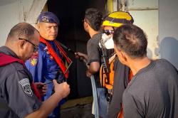 Generator Meledak, Kapal KM Dewi Bulan 89 Terbakar di Peraiaran Gresik