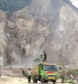 Duka Gubernur Dedi Mulyadi atas Longsor Gunung Kuda, Tidak Memenuhi Unsur Keamanan