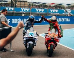 Berebut Gelar MotoGP 2025, Marc: Saya dan Alex Bersaing, Tapi Menikmatinya