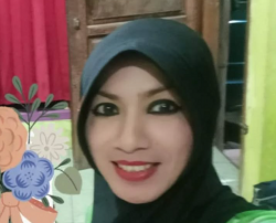 Profil Shuniyya Ruhama: Ustadzah Kendal Viral Diduga Waria, Lulusan UGM, dan Pengrajin Batik