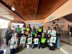 LSPR Dorong Branding Desa Bilebante Melalui Souvenir Ramah Lingkungan dan Desain Inovatif