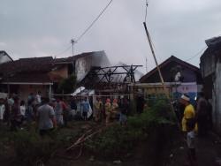 Rumah di Gunung Kialir Kota Tasikmalaya Hangus Terbakar, Diduga Akibat Pembakaran Sampah