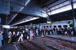 Liburan Kenaikan Yesus Kristus Selama 3 Hari, 115.449 Penumpang Padati Stasiun Daop 4 Semarang