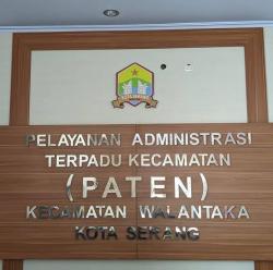 Aksi Protes Warga Pipitan Terkait Jalan Rusak Viral,  Camat Walantaka Minta Warga Bersabar